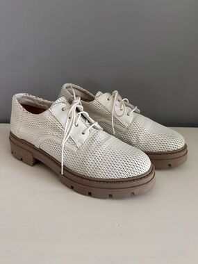 MJUS - Women’s, White, Leather, Oxford Shoes, Lace Up, 39 (8.5), Chunky Lug Sole